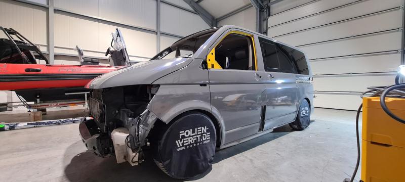 folien werft Fahrzeugfolierung Autofolierung 13